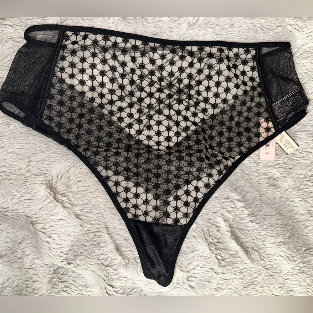 Victoria Secret Underwear - Picture 1 of 2